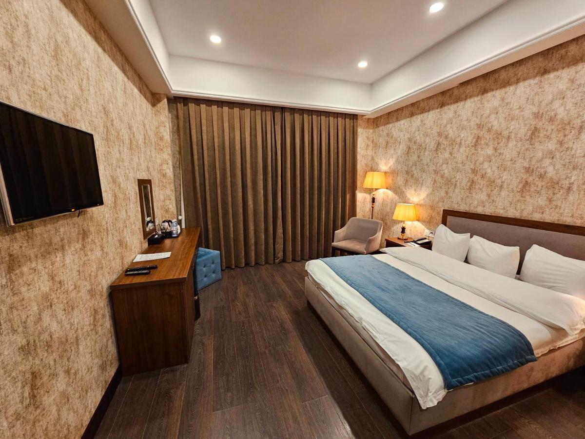 Macara Sheki City Hotel Eksteriør billede